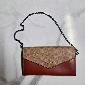 Coach Signature Coated Canvas & Calf Leather Envelope Style Chain Wallet. 72795